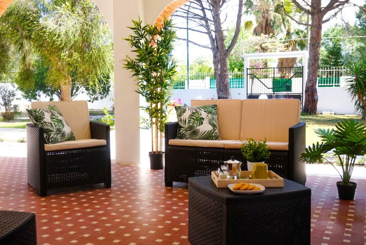 Villa Aurelia -Seafront Apartment With Patio Flumini di Quartu Exterior photo